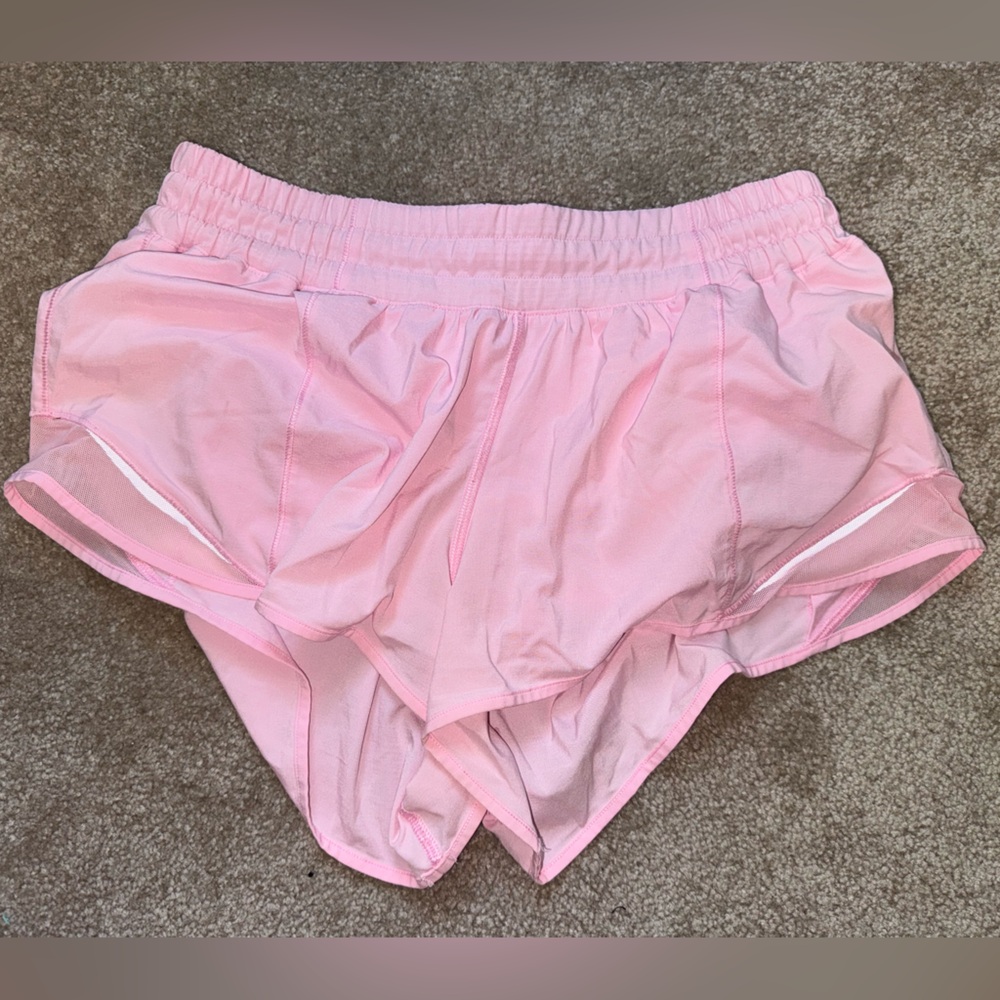 lululemon athletica Light Pink Athletic Shorts hotty hot 2.5” size 8